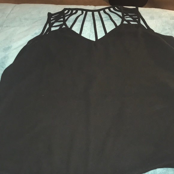 Love brand semi open back blouse - Picture 2 of 4